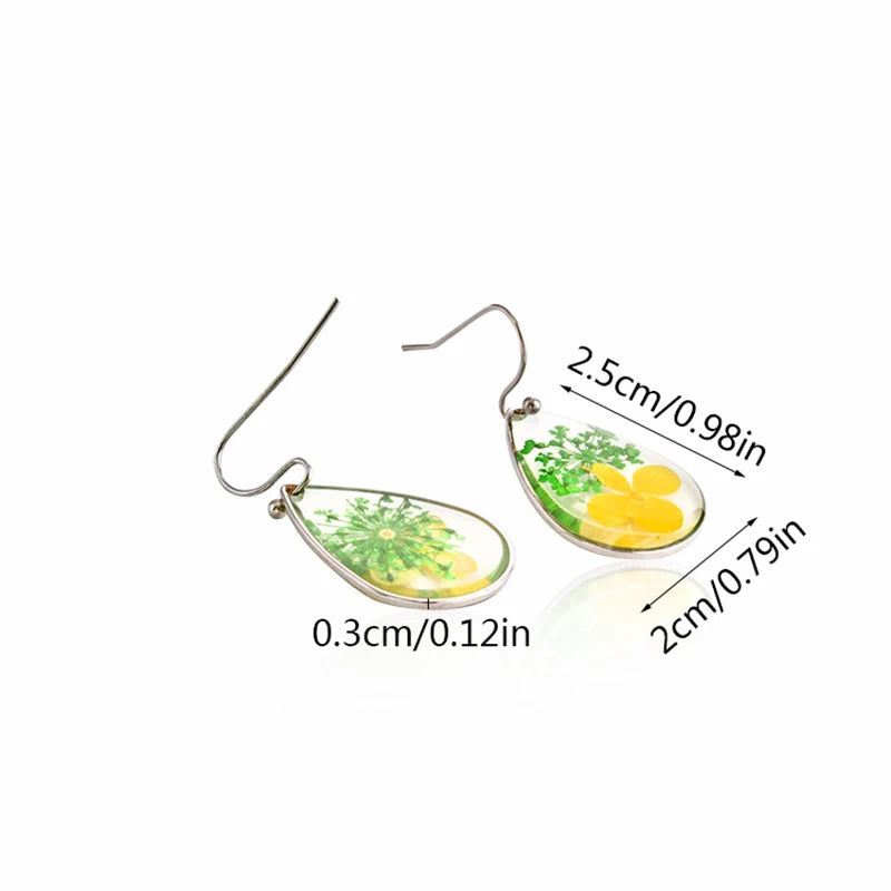 Elegant Dried Flower Resin Earrings